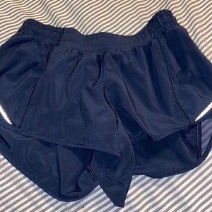 Lululemon Hotty hot shorts 2.5 inseam